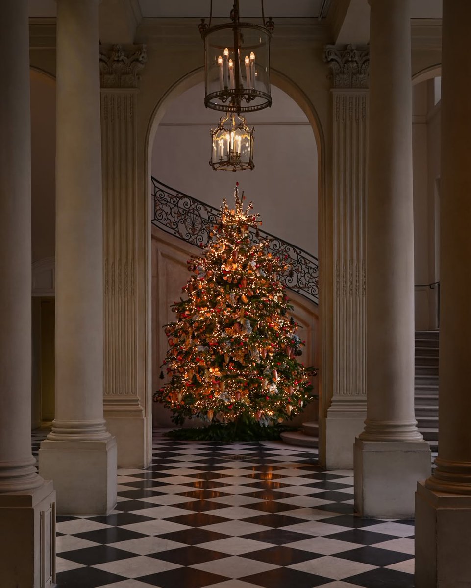 The Christmas tree at the Rodin Museum