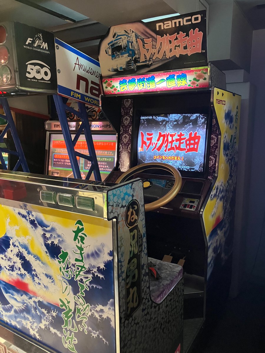 【GiGO秋葉原3号館】
当店6階の #レトロジー に新しい仲間が入りました！！
・アングラーキング
・ジャンピンググルーヴ
・コブラ・ザ・アーケード
・トラック狂走曲
が新しく稼働しております！！！
皆様のご来店お待ちしております！