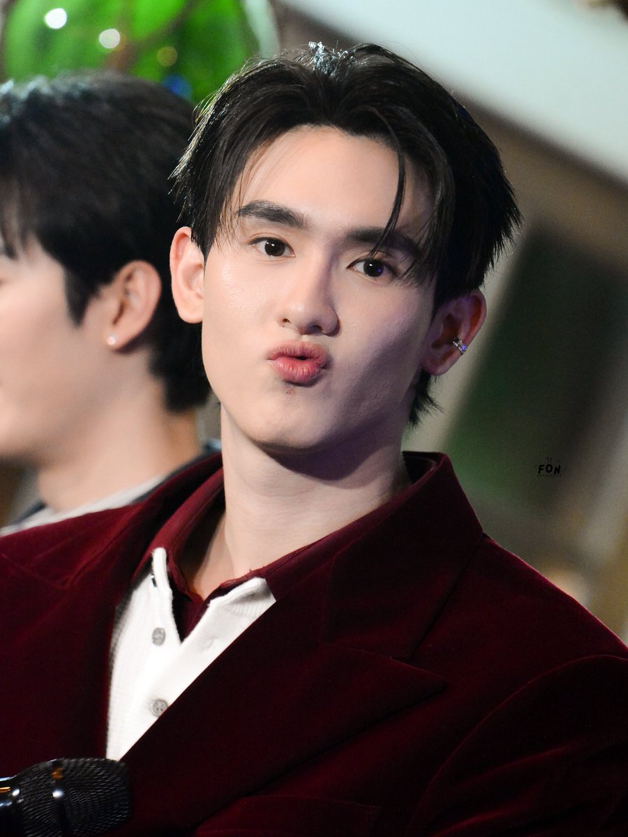 standbyj9's tweet photo. หม่ามี๊รักนู๋ ซานตาคิ้ว นลบ ของอุนแม่
น่าร้ากกกทิสุด

FORCEBOOK XMAS X SAMSUNG 
#SamsungPowerMallXForceBook

 #forcebook #ฟอสบุ๊ค  🎄
@kasibook #kasibook https://t.co/QZkPK9MkI9