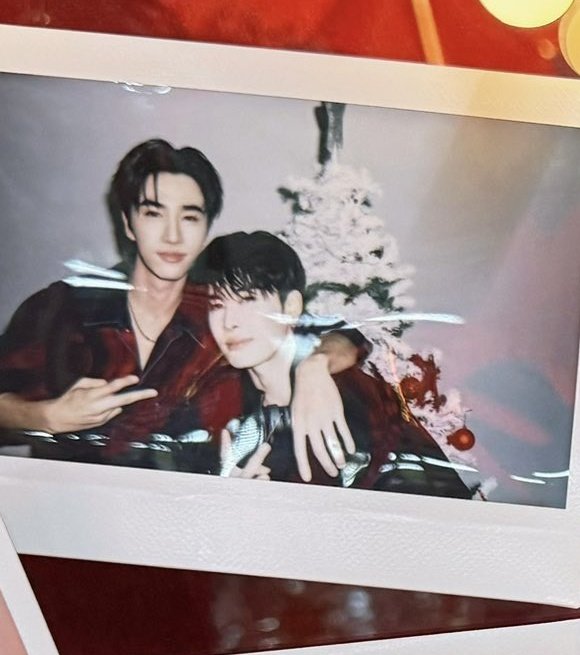 ohmluv_'s tweet image. MY ME AND THEE FAMILY 🤏🏼🥹🥹🤍 

#MeAndTheeSeries #PondPhuwin #WilliamEst #PerthSanta