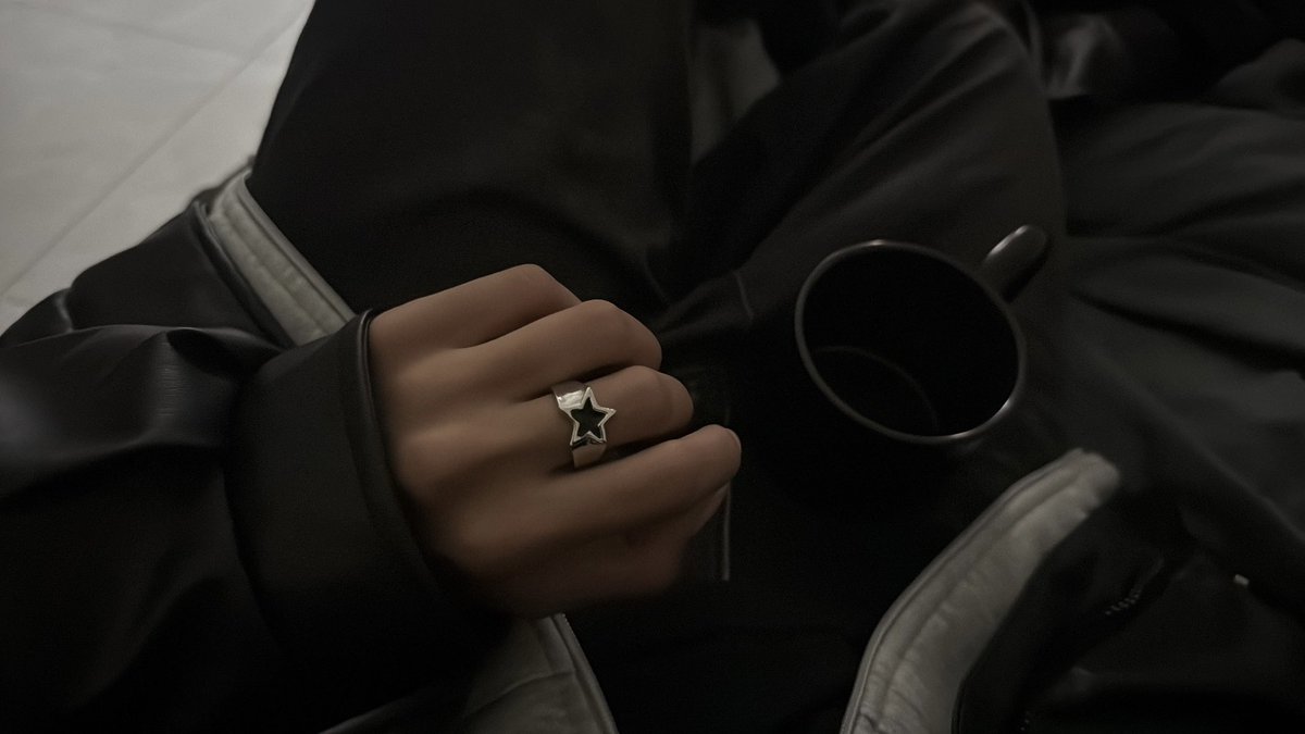 ren (@renvixz) on Twitter photo 