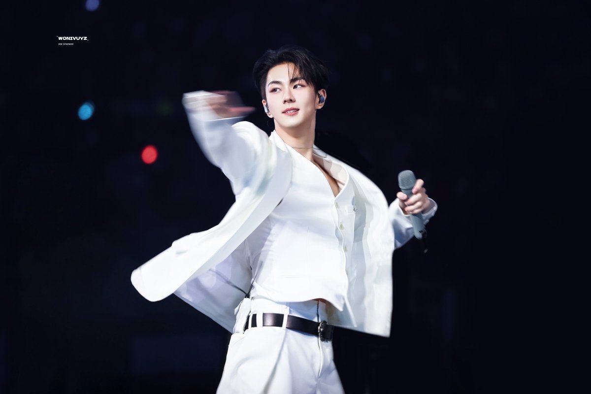 wonivuyz's tweet image. 251225 SBS 가요대전

#양정원 #정원 #JUNGWON 
#ENHYPEN #엔하이픈