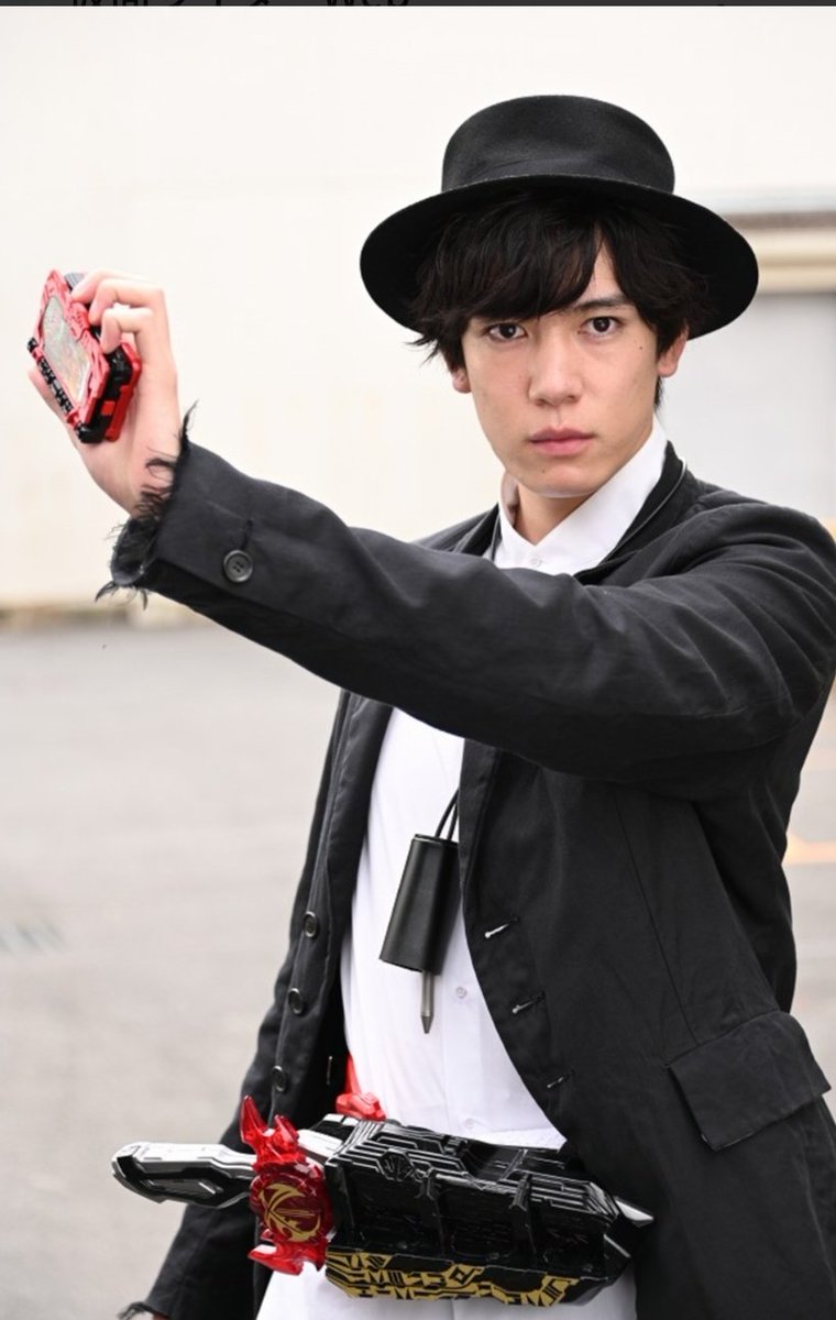 仮面ライダーセイバー　ツインアクリルスタンド　神山飛羽真 仮面ライダーセイバー ツインアクリルスタンド 神山飛羽真 仮面