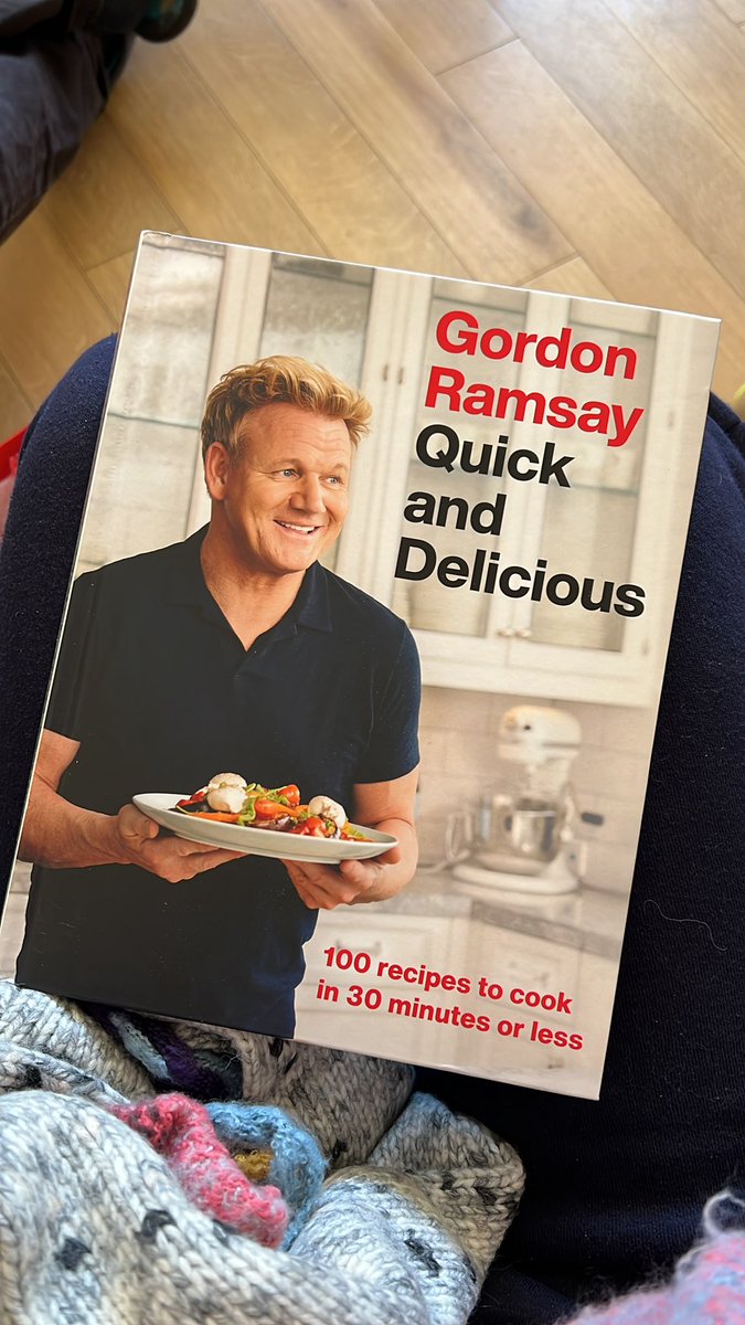 LyneWil's tweet photo. Dear @GordonRamsay , My husband got me this present for Christmas 🎄😍 What u think? Ps. He said he got married to ur biggest fan 😉 https://t.co/yZDQRFzYN9