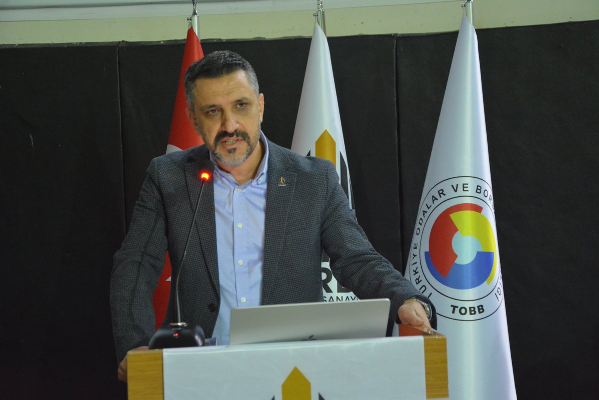Mardin TSO, Yeşilli’de üye istişare toplantısı düzenledi

Mardin Ticaret ve Sanayi Odası’nın üye istişare buluşmaları, Yeşilli ilçesiyle devam etti. Yeşilli iş dünyasının yoğun katılım sağladığı buluşmada; oda bünyesinde yürütülen faaliyetler kamuoyuna açıklanırken; Mardin 2. OSB