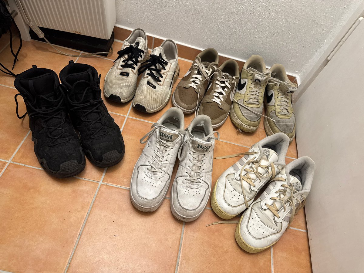 I am very sure I need new shoes. Any recommends🙈🫦