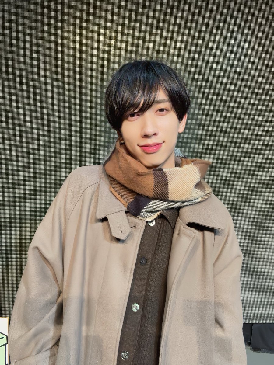 oto_7rol's tweet photo. もう家ついた？
今日はみなとみらいクリスマスデートありがとう！🎄

トナカイがいたり、遊園地に行ったり、君と忘れられない甘い思い出ができたよ！
寒かったからたくさんあったまってね！ https://t.co/6MkpcadJC1