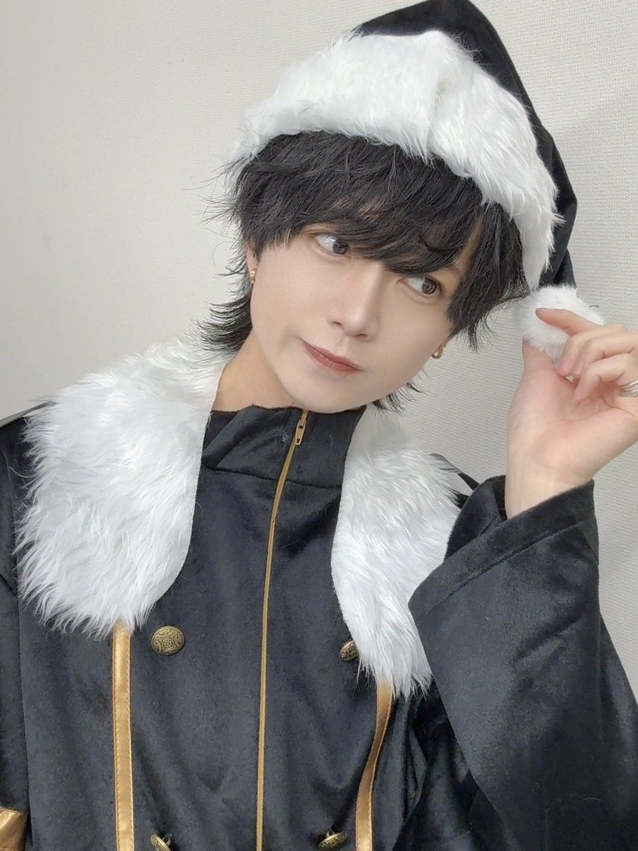 𝑀𝑒𝑟𝑟𝑦 𝐶ℎ𝑟𝑖𝑠𝑡𝑚𝑎𝑠🎅🏻🖤