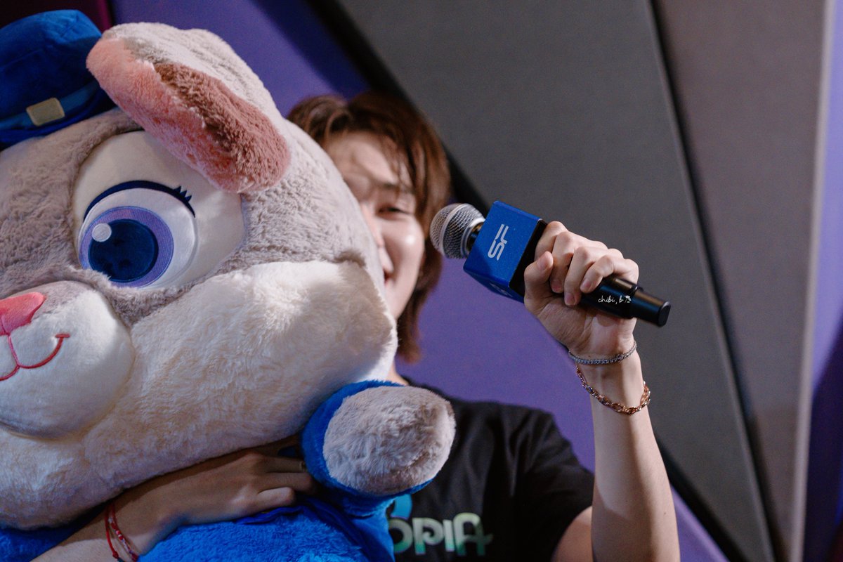 chibi_bow's tweet image. นานิรักจูดี้มากเลย กอดไม่ปล่อย 🥹😭✨🫶🏻💗

SKYNANI SMYLENEONA ZTP2

#SFxSkyNaniSmyleNeona
#hirunkit_ @Hirunkit_ 
#สกายนานิ #skynani