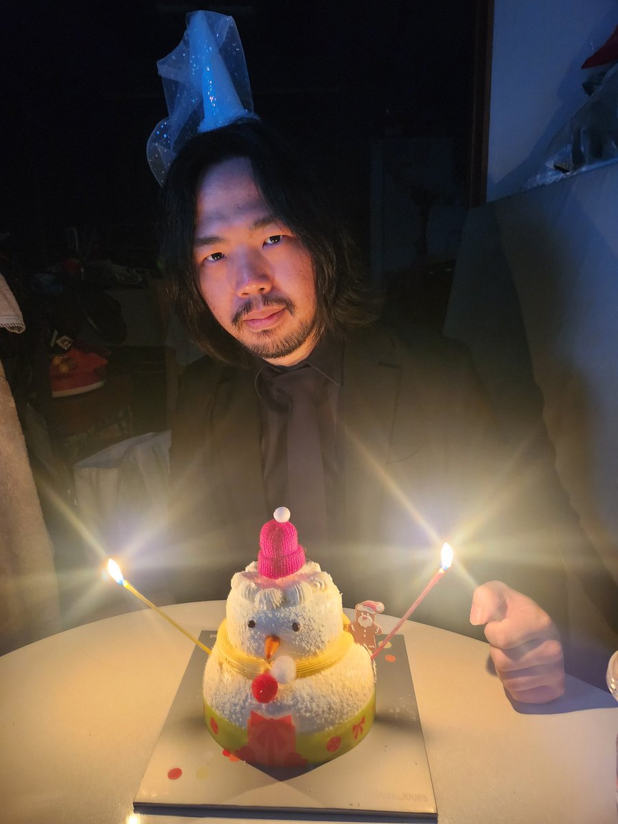 Jun_wick_'s tweet photo. 메리..크리스마스... https://t.co/lxHu1aUAw5