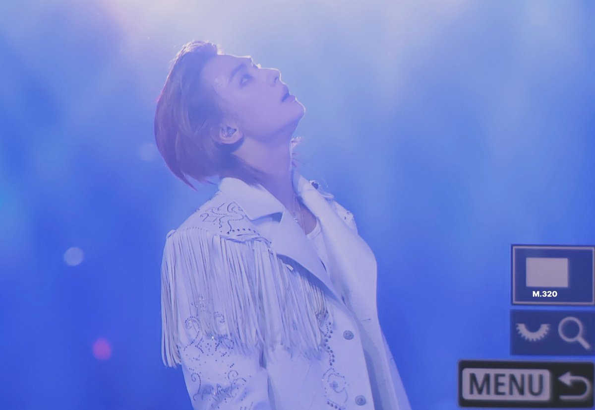 MONDAY_320's tweet image. 251225

#현진 #Hyunjin
#스트레이키즈  #straykids