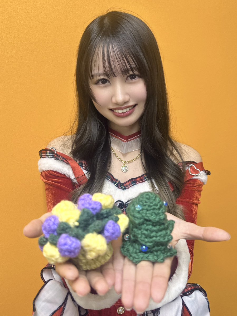 鶴見萌　サイン入りタペストリー　虹コン　虹のコンキスタドール　B≡FULLEST 鶴見萌 サイン入りタペストリー 虹コン 虹のコンキスタドール B≡FULLEST