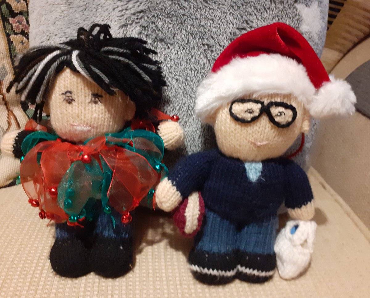 MrsBins's tweet photo. @themonkeycage @russell_kane @BBCSounds Merry Christmas! 💕 https://t.co/UcbT7WaG1z