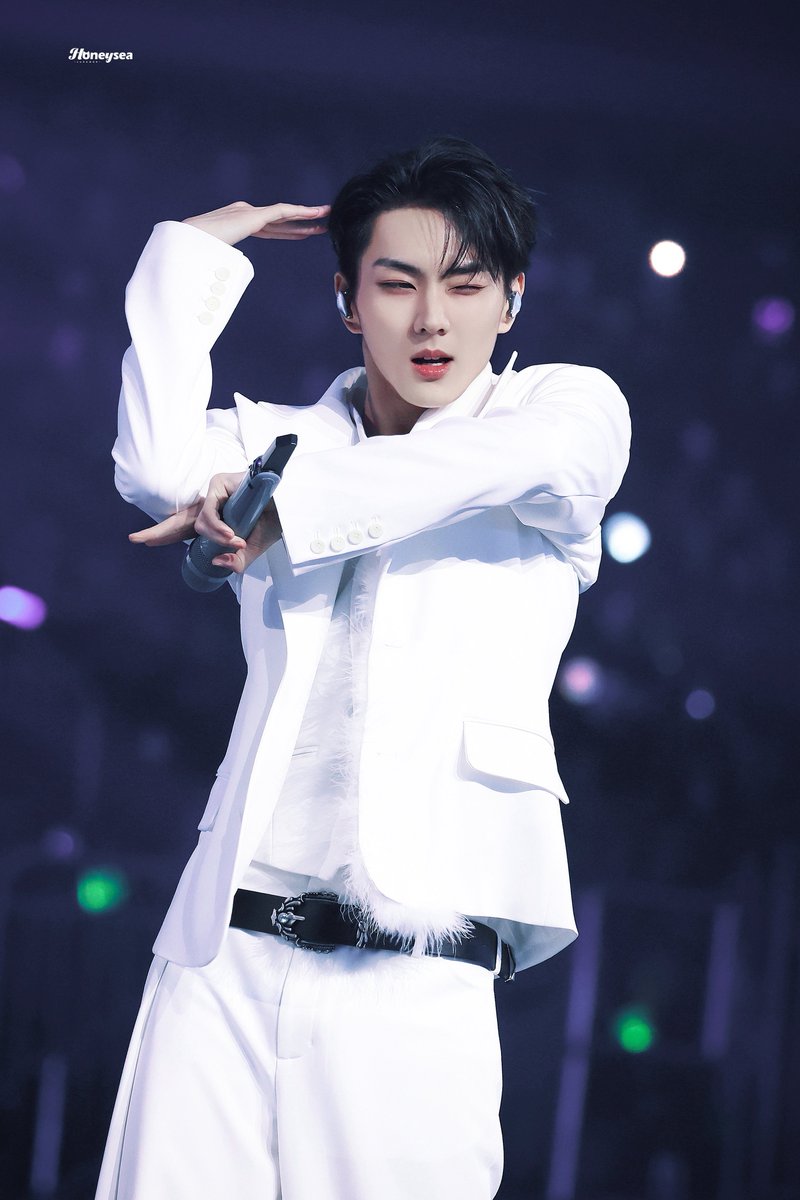 lip ≽^•⩊•^≼ (@lovedgarden) on X