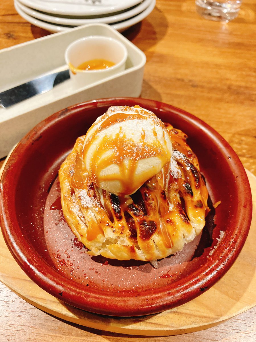 稽古でした！
クリスマスらしくお菓子いっぱいもらいました🎅ありがとうサンタさん

でもお腹減りすぎて結局、稽古後にアップルパイも食べました🍎メリークリスマス