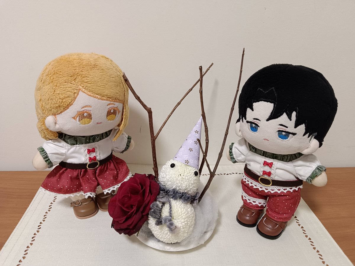 ZingZingZer0_'s tweet photo. Happy birthday & Merry Christmas 🖤🖤🖤For Petra's beloved captain ✨(눈_눈)✨
#rivetra #リヴァペト #handmadedoll #handmadeclothes https://t.co/kdeHJ1JXW9