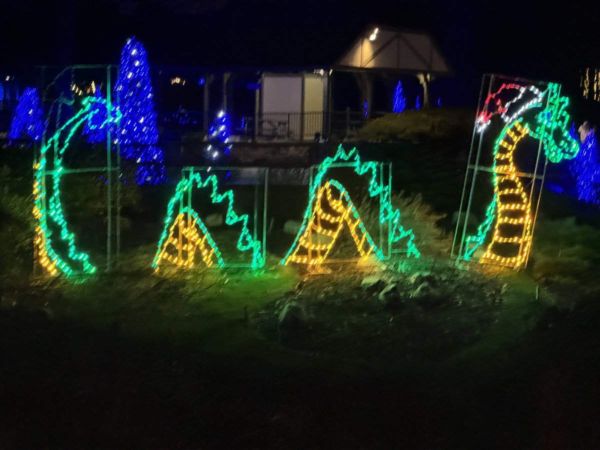 MELE KALIKIMAKA U FAKAS
Go chug an eggnog