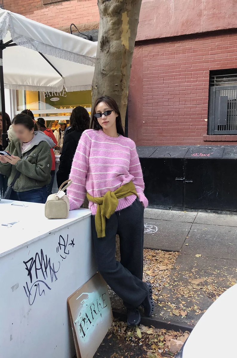 #RT이벤트 #광고
🎄RT하신 1분께 플리스 팬츠를 보내드려요

올해 마지막 지그재그 세일•• 장바구니에 담아둔 것들이 꽤 있어서 한 번 소개해보겠습니다

삿포로 갈 때 입을 두툼따땃 옷들 다량보유🛒