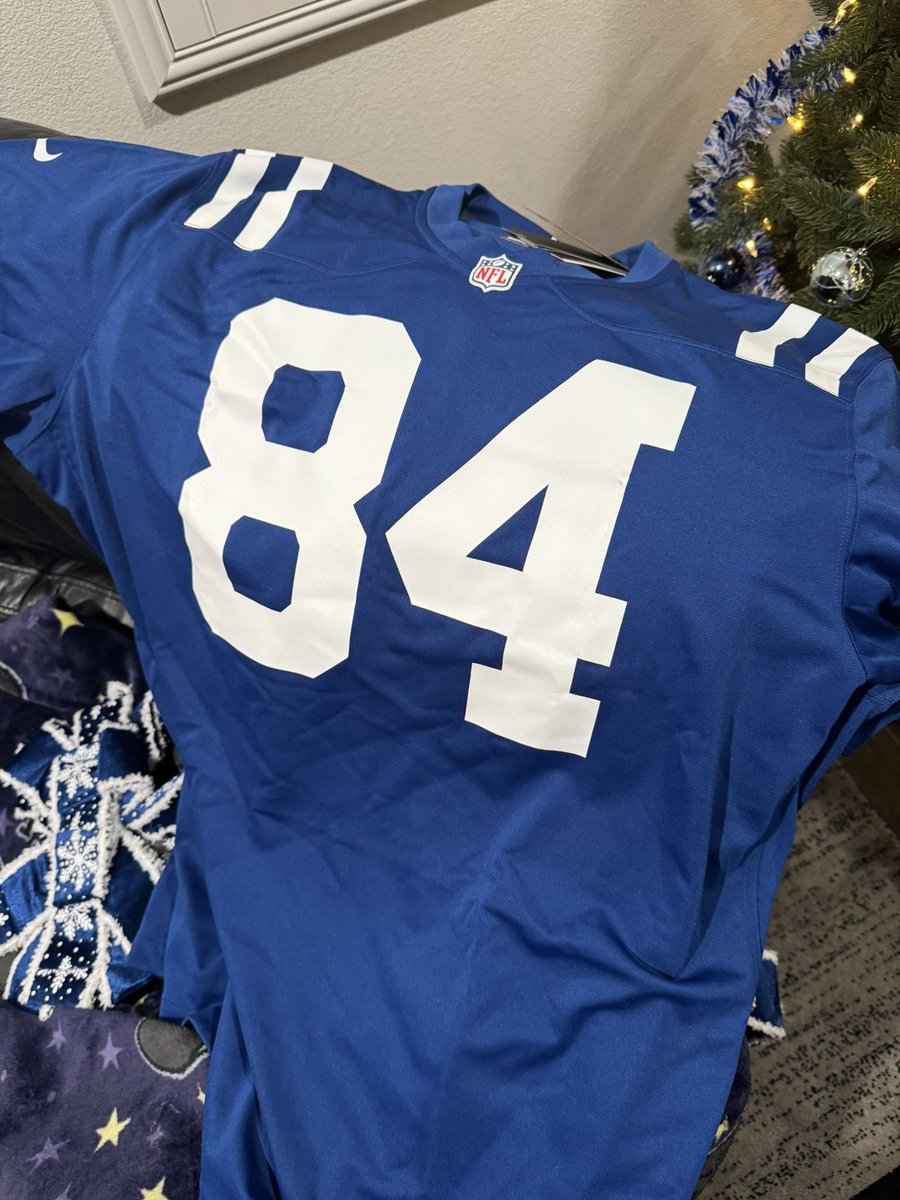 Towelliee tweet media