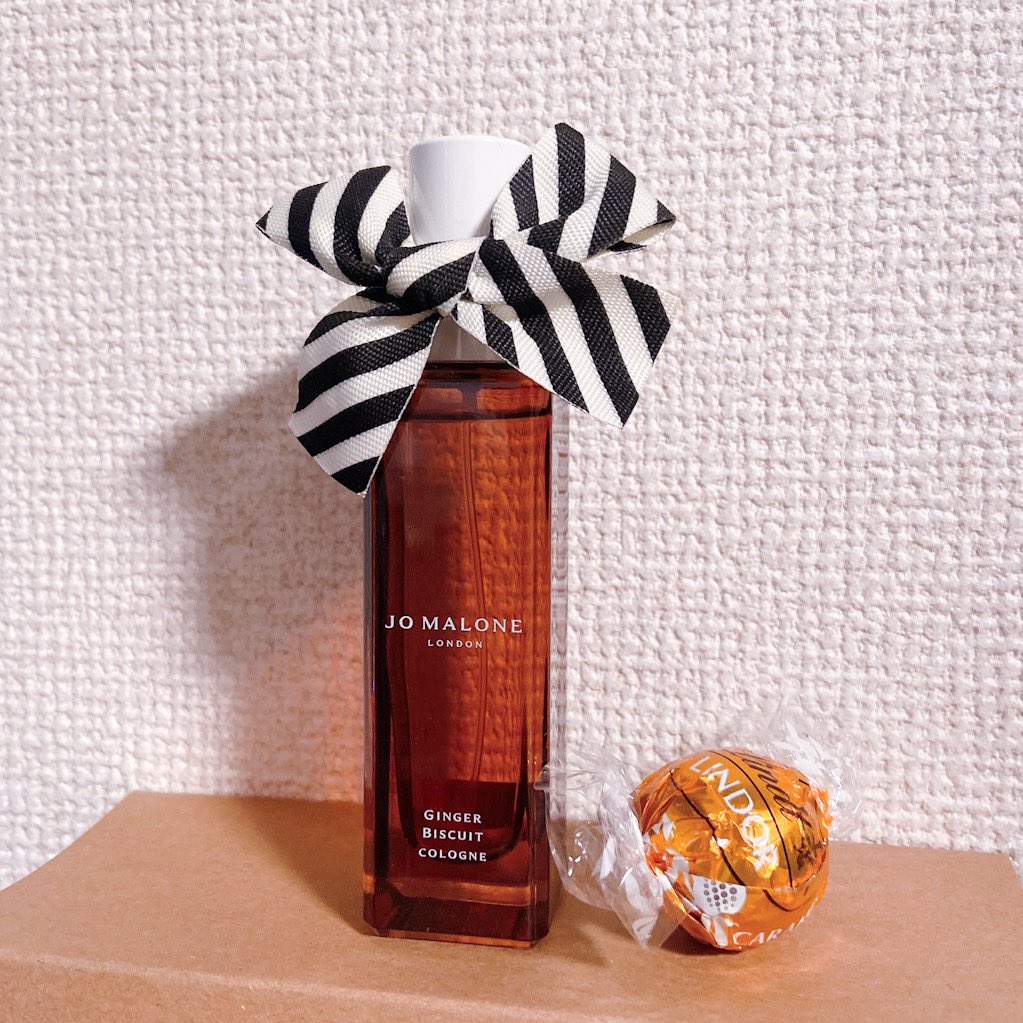 oplant's tweet image. 今日の香水はJMのジンジャービスケット🍪🧈
ロータスビスケットみたいな、スパイスとバターの香りにひとつまみの塩…🤞🧂
あとボトルが本当に神
モノクロラベルよりこっちのシンプル印字が好きだなあ