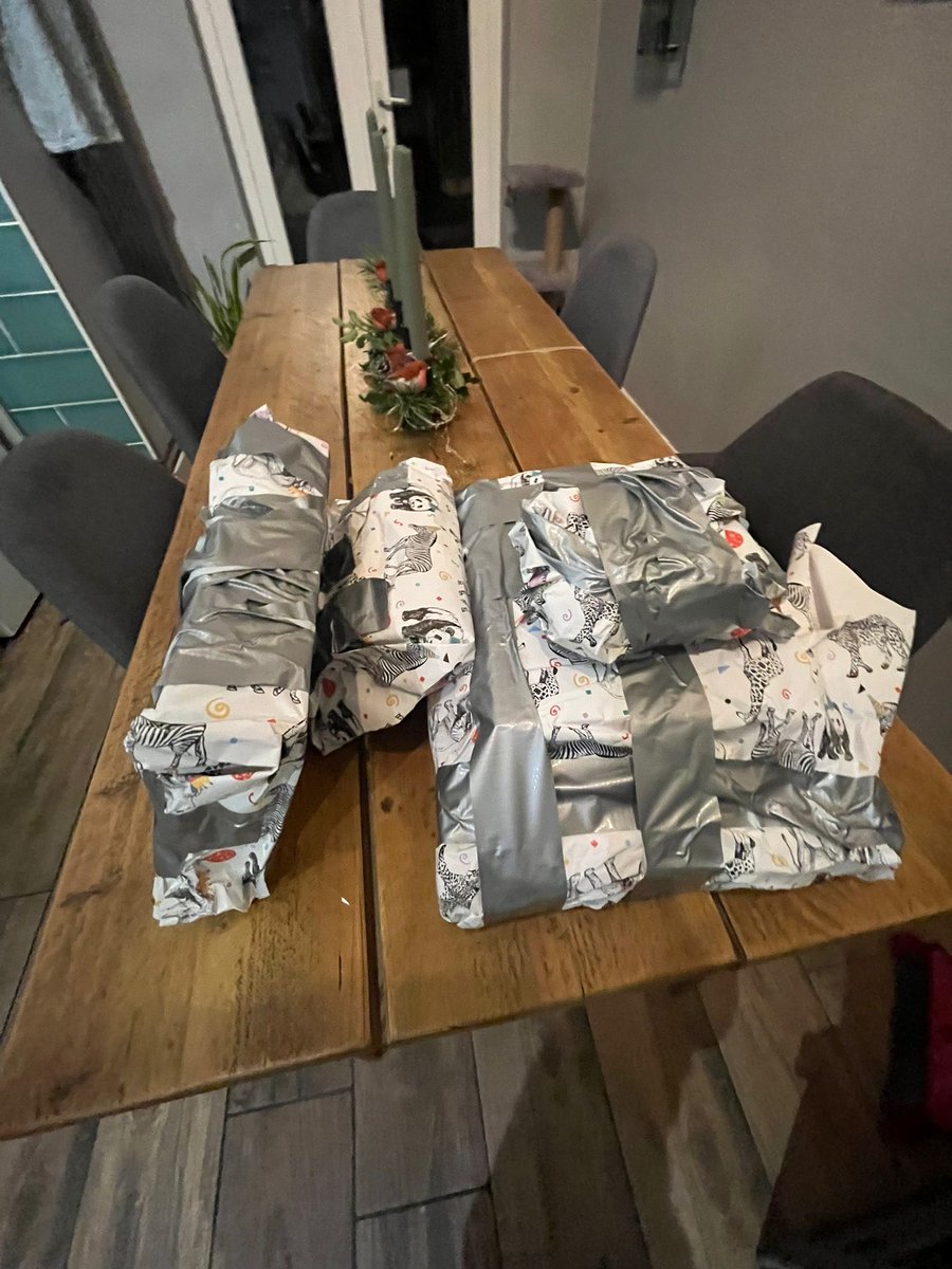 JonWhite 🦩 tweet media