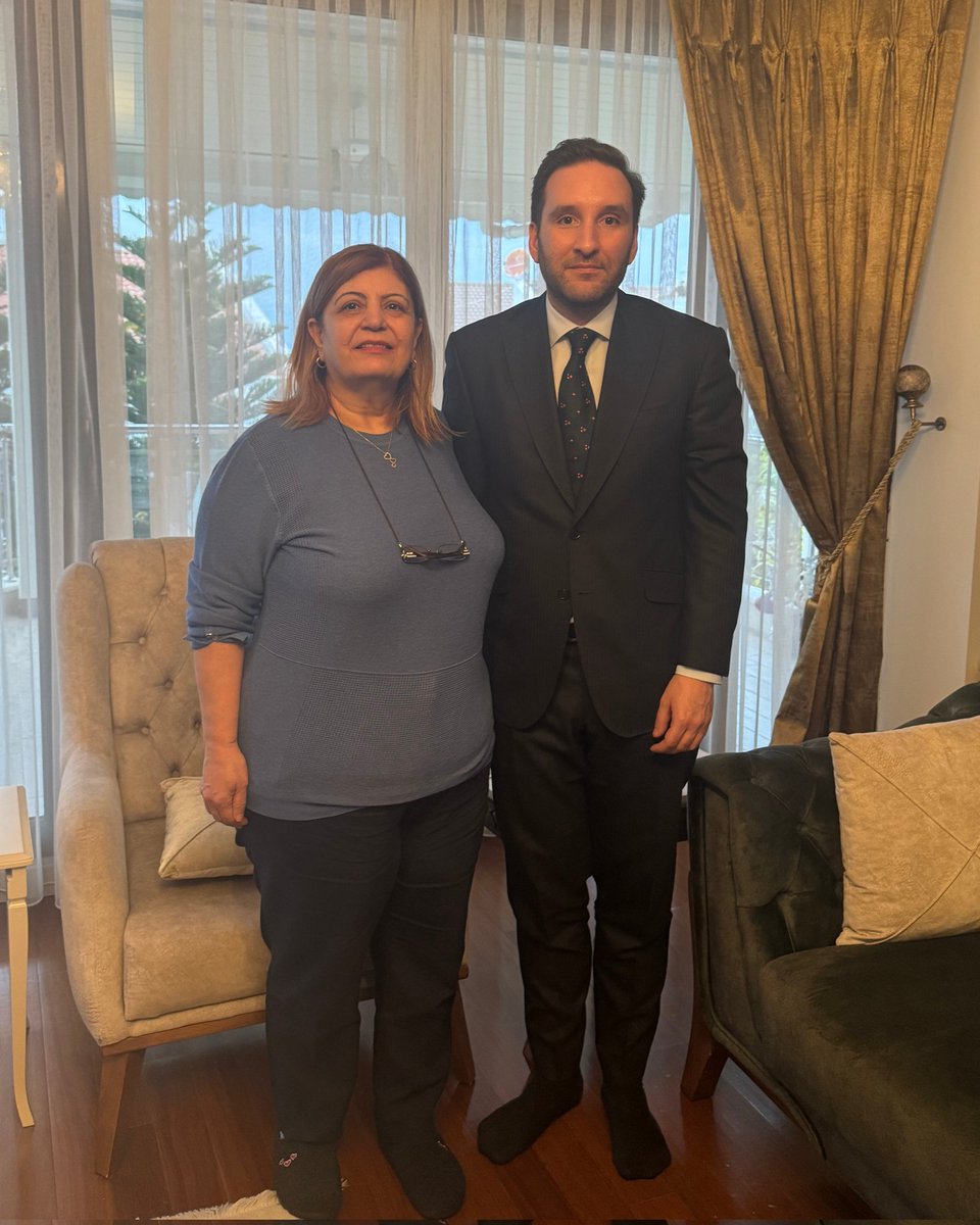 Adana Büyükşehir Belediye Başkanımız Zeydan Karalar’ın değerli eşi Nuray Karalar’ı ziyaret ettik. 

Bizleri büyük bir içtenlikle ağırlayan Nuray Hanım’a, nazik misafirperverlikleri ve hoş sohbetleri için çok teşekkür ederiz.