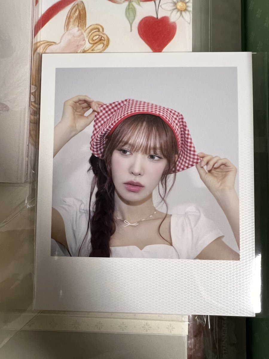 buysseulgi's tweet photo. 레드벨벳 시즌그리팅 폴라, 띠부 교환 원합니다
저: 폴라 웬디 띠부 웬디 승완 💙
님: 폴라 슬기 띠부 슬기 강슬기 💛
서울 직거래 우대 / 일괄 교환 우대
준등기 반택 가능
ㅅㅊㅇ 레드벨벳 레벨 시그 교환 양도 아이린 슬기 웬디 조이 예리 배주현 강슬기 손승완 박수영 김예림 https://t.co/ZCXjLuATef