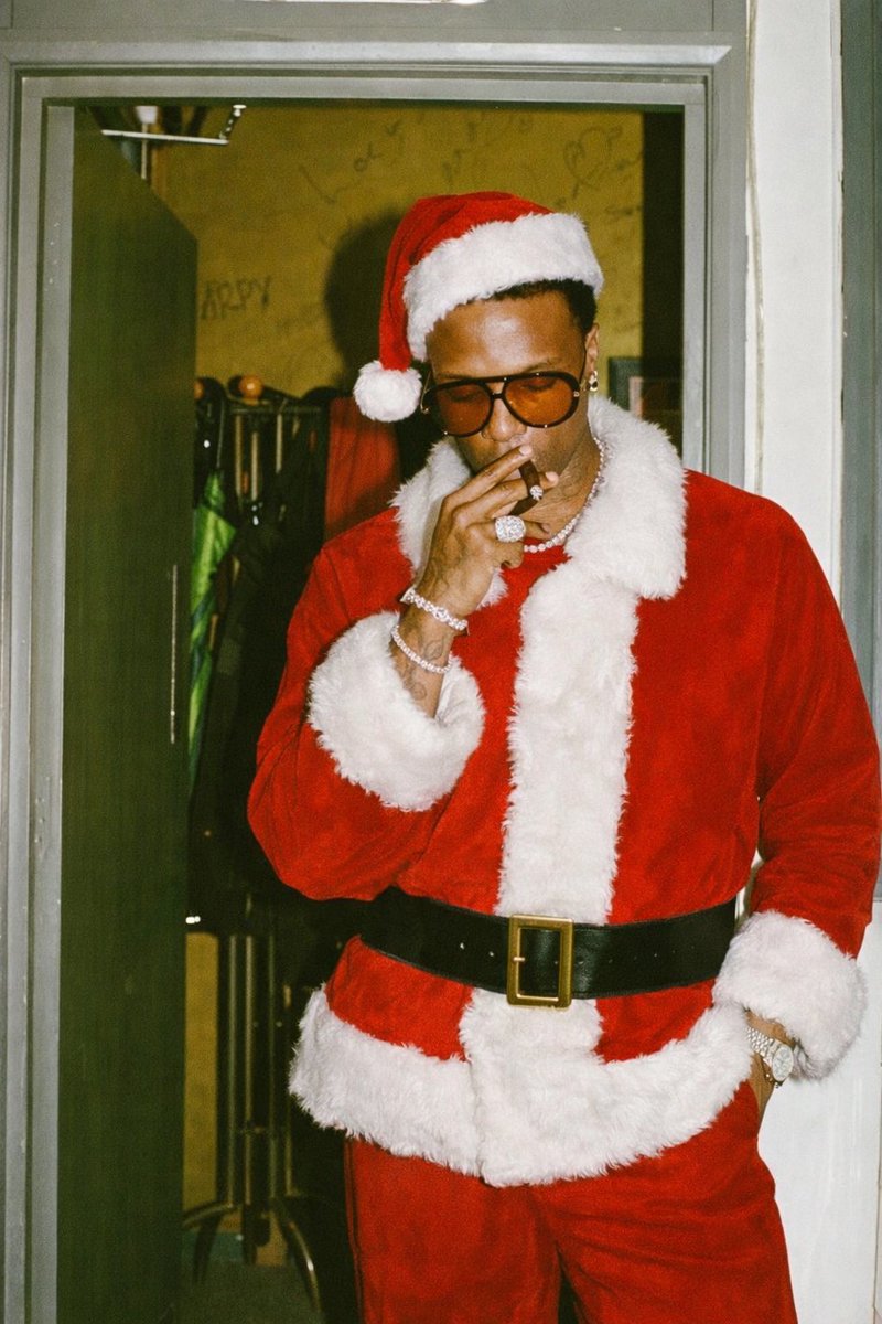 Aopeyemi_'s tweet photo. 🎄 https://t.co/7u1iAeyaSY