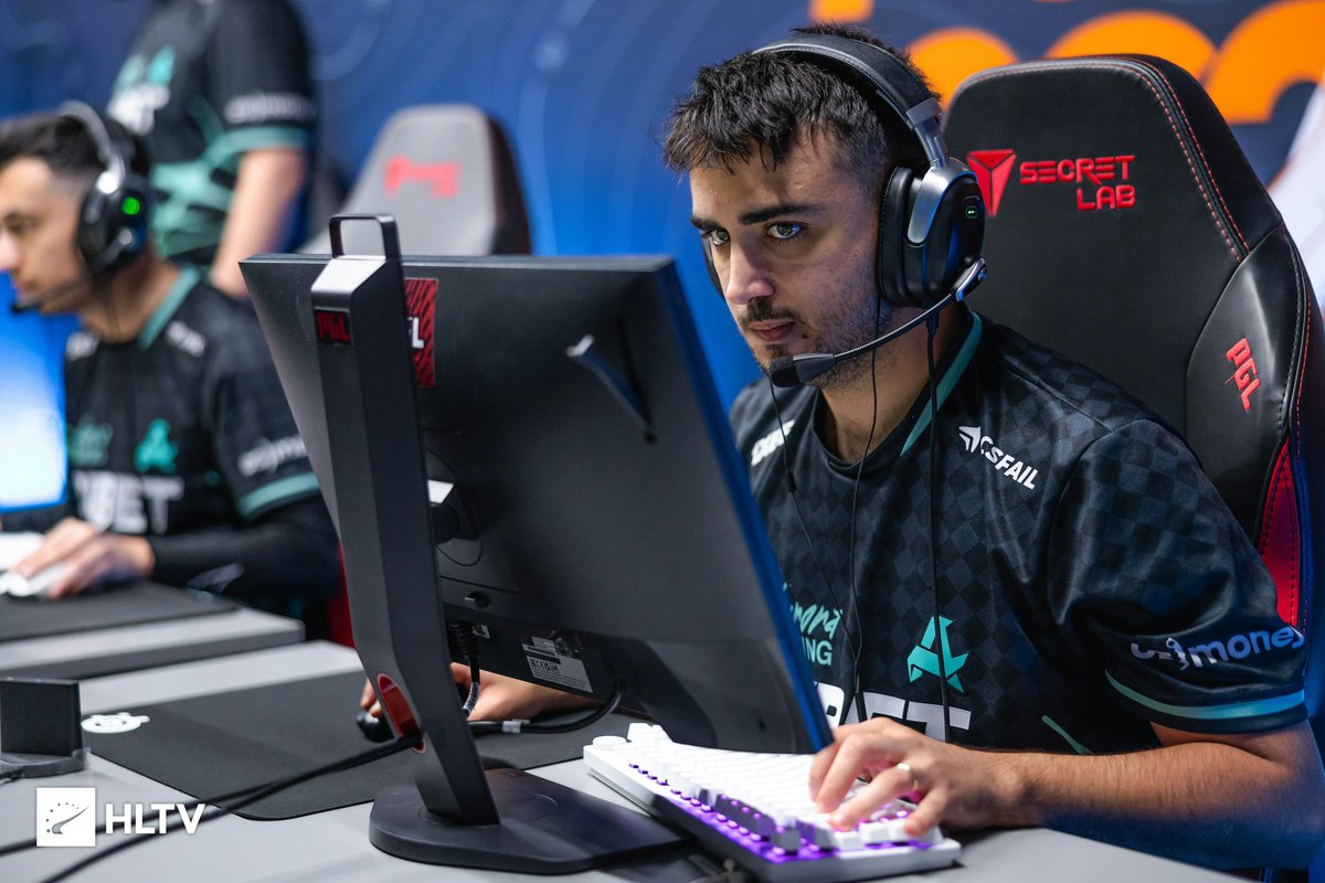 Eternal Fire, Calyx ve jottAAA'nın olduğu yeni bir global kadro kurmak için çalışıyor.

📰OFFSTAGE