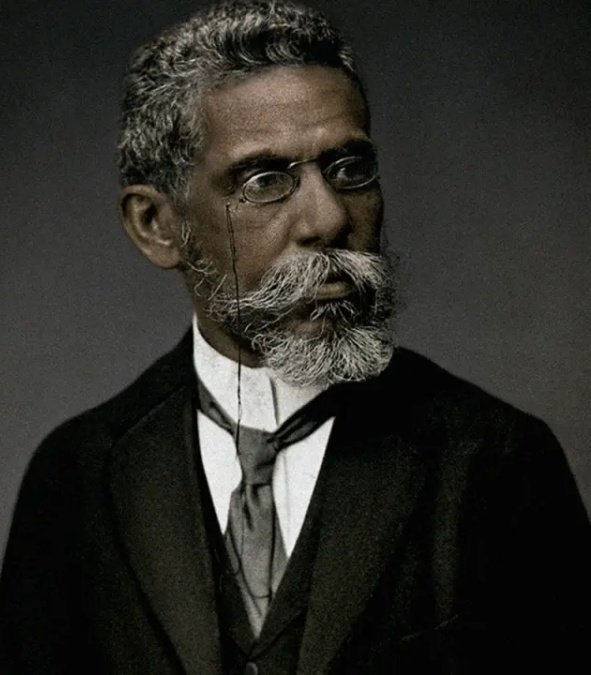 Às vezes, eu acordo e a minha única aflição é saber se algum dia, do além-túmulo, o Machado de Assis nos perdoará por termos permitido a posse do Merval Pereira na Academia Brasileira de Letras (ABL). 😔