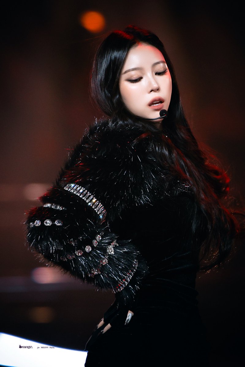 251225 SBS #MEOVV #미야오 #ミヤオ #NARIN #나린 #ナリン