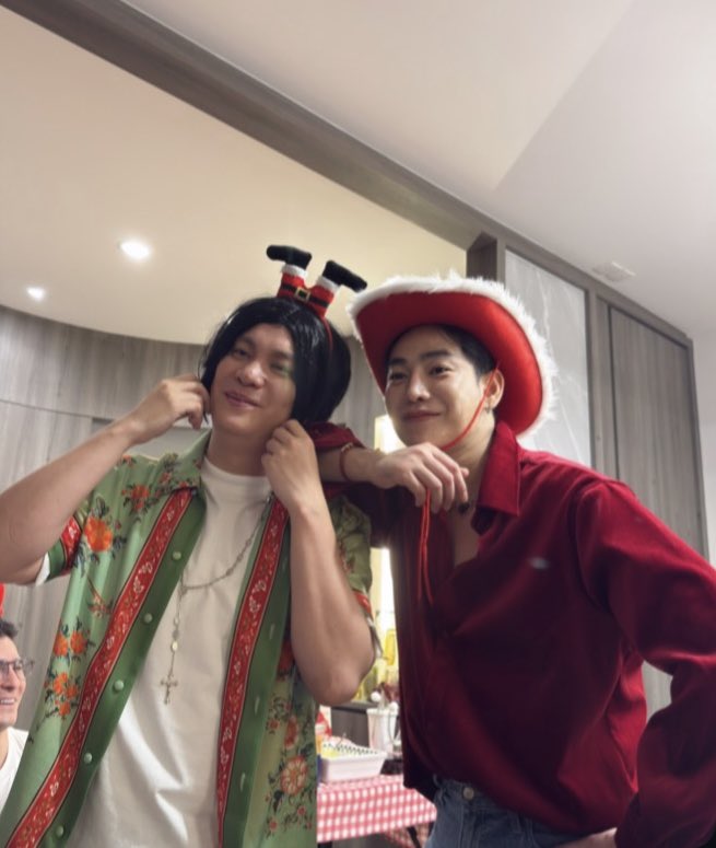 คำขอเป็นจริง ฮืออออออ น้ำตาไหล ได้เห็นหน้าจริงๆ แบบไม่มีแมสเลย กรี๊ดดดดดด
Cr.นีน
#เป๊กผลิตโชค
#PeckPalitchoke