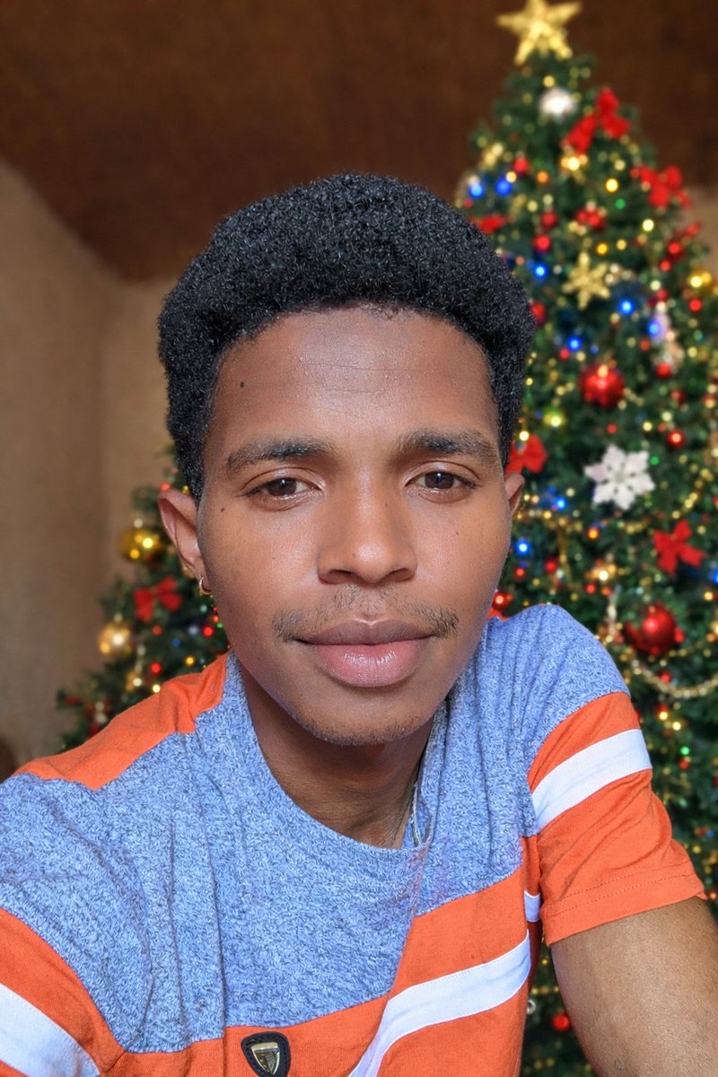 Ash___Ryan's tweet image. Joyeux Noël 🎄🧑🏻‍🎄