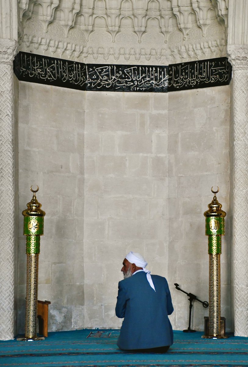 Rabbim bize göndereceğin her hayra muhtacız. Çok muhtacız. 

Regaib gecemiz mübarek olsun, dua ile🌹