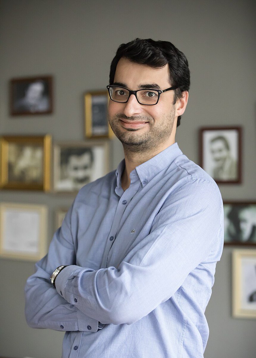 Barış Terkoğlu gazetecidir.
Yaptığı iş gazeteciliktir.
Gözaltına alınması hukuka aykırıdır.

Basın özgürlüğü Anayasa güvencesi altındadır.
Gazetecilik suç değildir.

Barış Terkoğlu derhal serbest bırakılmalıdır.
Barış’ın yanındayız.
#GazetecilikSuçDeğildir

<a href="/baristerkoglu/">Barış Terkoğlu</a>