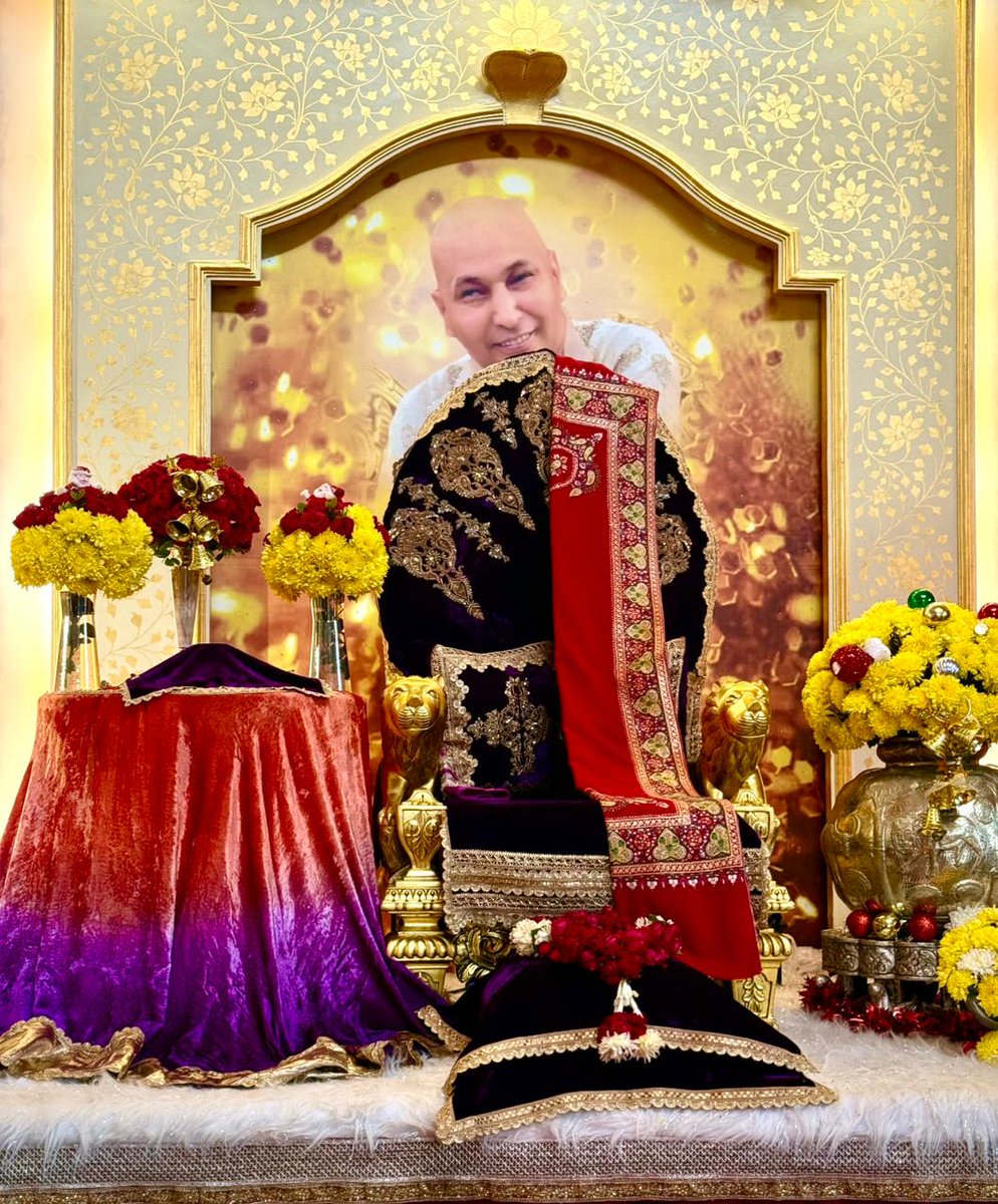 GSGP_'s tweet photo. Jai Guru Ji,

Please find the Divine Darshan of *Guruji ka Ashram, Bade Mandir, Chhatarpur, New Delhi, India* for *Thursday, 25th December 2025* 

Jai Guru Ji🙏🏻
Shukrana Guru Ji🙏🏻 https://t.co/WYhgy9MtyP
