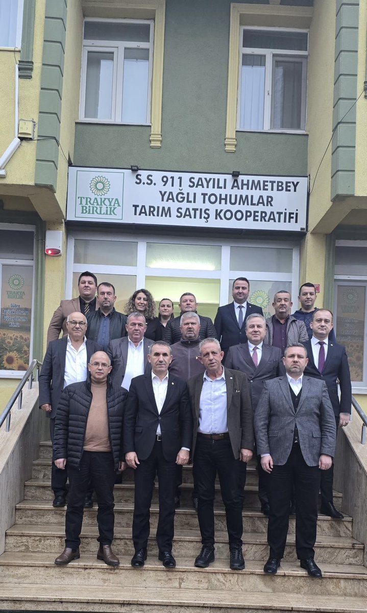 Yönetim Kurulumuz 911 sayılı Ahmetbey kooperatifimizi ziyaret ederek, Birliğimizin 2024/2025 iş yılı Olağan Genel Kuruluna davet etti.
Ziyarette Birliğimiz ve Kooperatifimizin faaliyetleri hakkında istişarelerde bulunuldu.