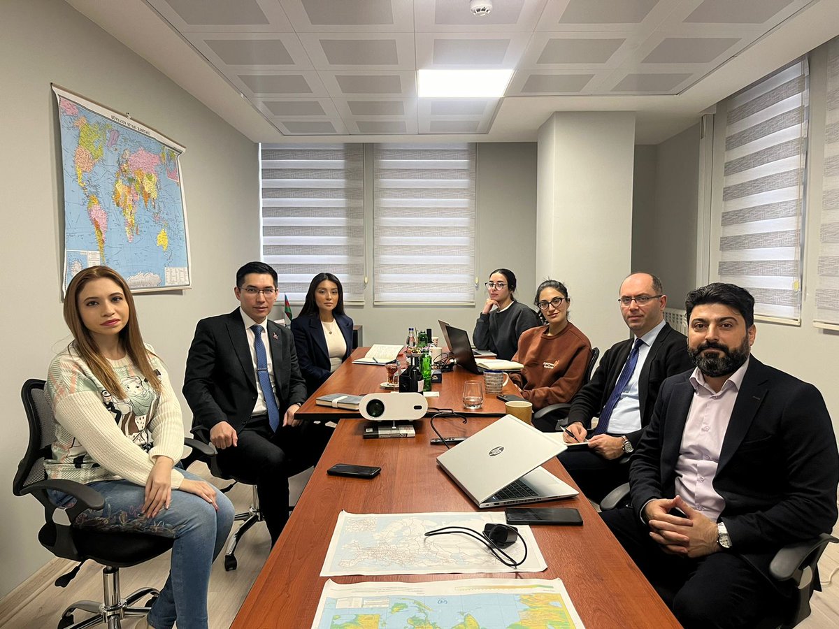 stemlabaz's tweet image. @stemlabaz провел рабочую встречу с Дастаном Оспановым, заместителем директора по международным связям Ассоциации перевозчиков негабаритных и тяжеловесных грузов Республики Казахстан.
stem-lab.az/article/analit…