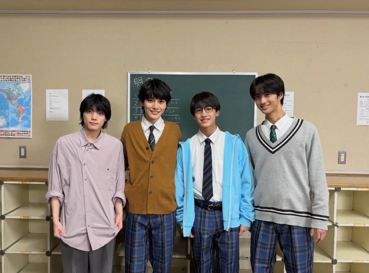 yukito___sato's tweet photo. メリークリスマス⛄️❄️

いつも温かい応援で支えてくださりありがとうございます😭💓

先日、#短編映画  の撮影をしてきました！！
すごく緊張しましたが、素敵な作品になっていると思うので、完成を楽しみにしてくださったら嬉しいです🥰

#谷健二 監督
#伊崎龍次郎 さん
#旭惟吹
#飯田遥希
#佐藤倖斗 https://t.co/vTgjvwhOZN