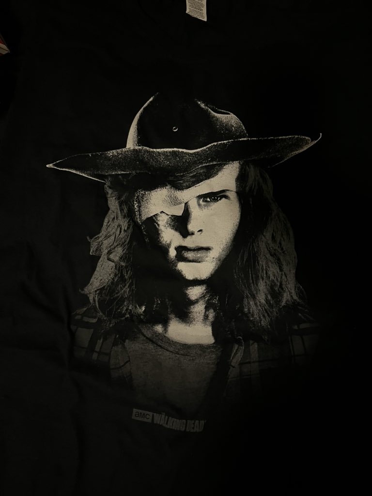 stagantlerz's tweet photo. 6. i got a bunch of clothes and some shoes but this carl grimes shirt stands out the most… #AncientText + some perfumes i forgot to put in earlier.. heh❤️‍🩹❤️‍🩹❤️‍🩹 https://t.co/qCtg0RcaOe