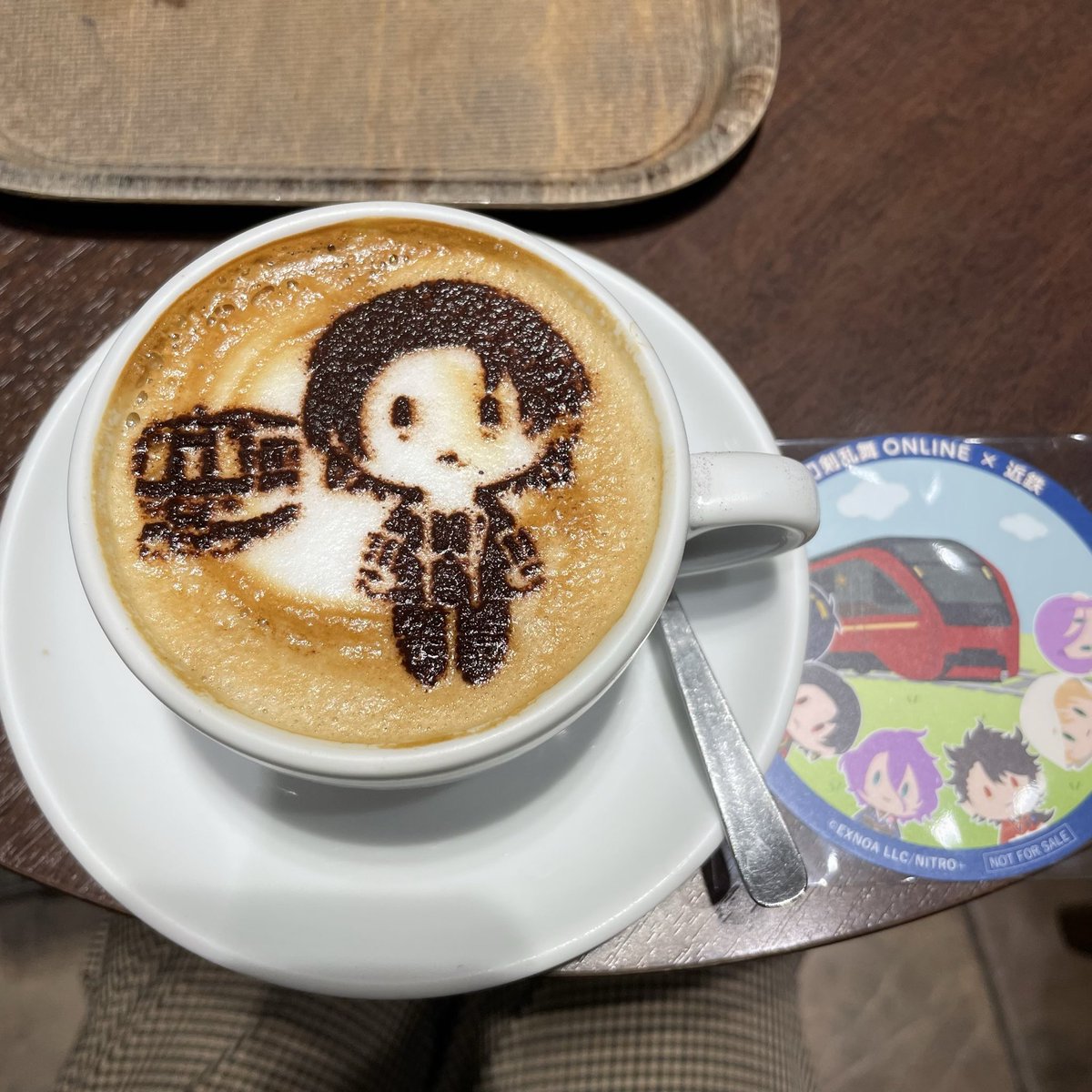 ninben149's tweet photo. 21日京都
近鉄コラボ最終日
パネルこう並ぶと小さめです��最終日だしもう誰も近寄りもしていなかったですがチャオプレッソには審神者さんいました！ https://t.co/LbFU9GqGAu