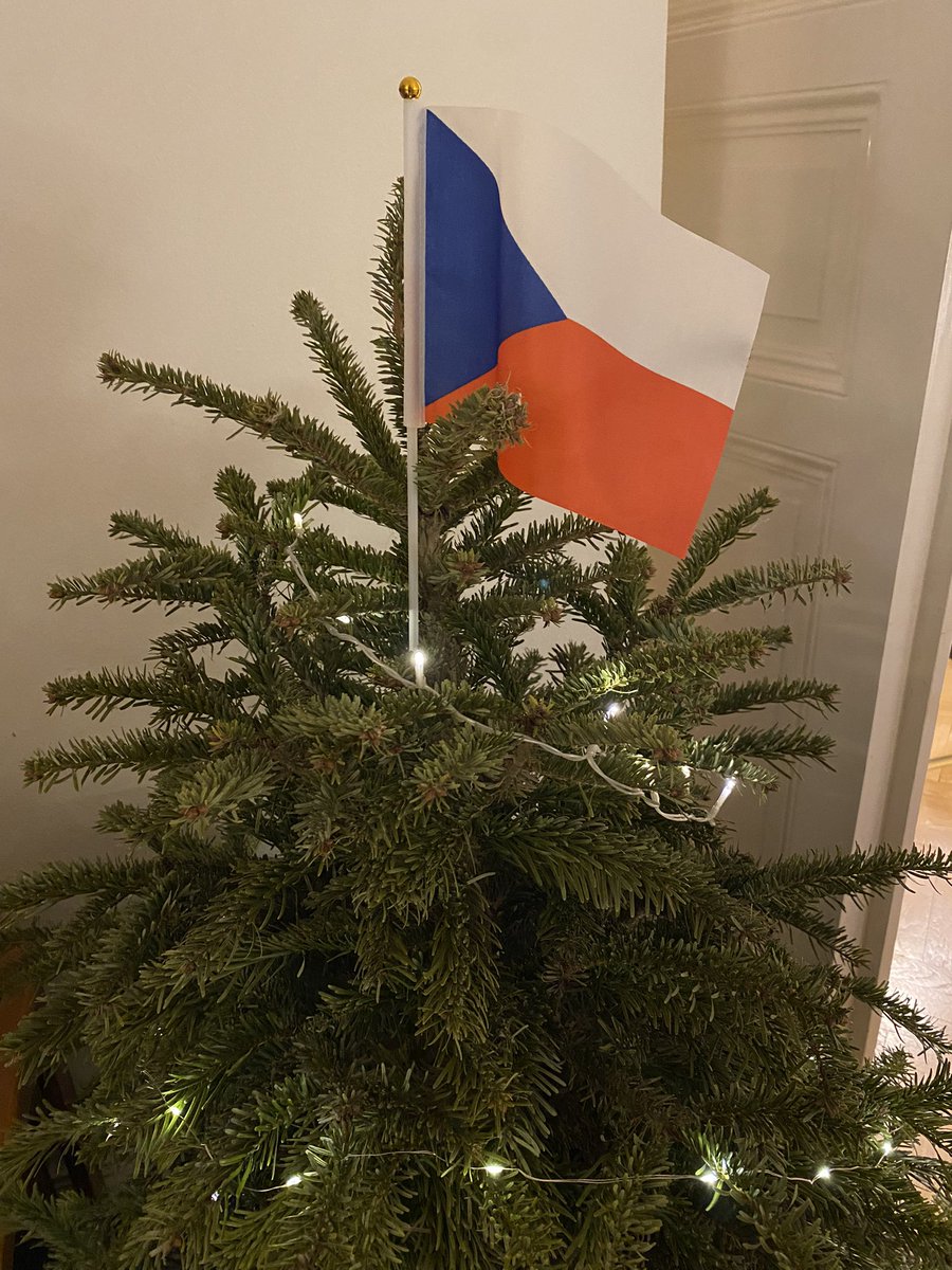 Robert Smith tweet media