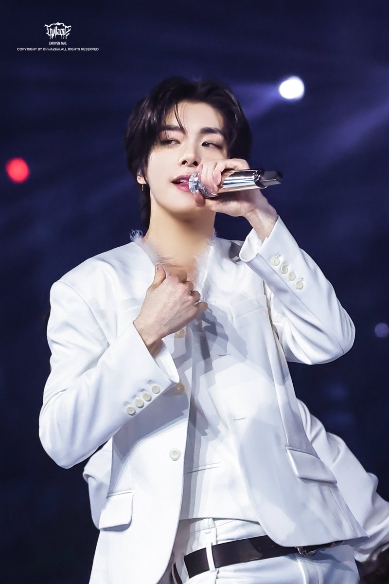 InvitaSim_Jake's tweet image. 251225 SBS
#JAKE #제이크 #심재윤
#ENHYPEN_JAKE
#엔하이픈 #ENHYPEN