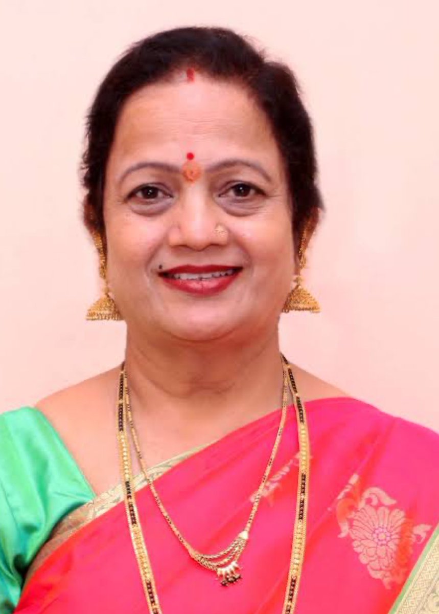 मुंबईच्या माजी महापौर, शिवसेना (उद्धव बाळासाहेब ठाकरे) उपनेत्या किशोरी पेडणेकरजी ह्यांना वाढदिवसाच्या यशदायी, शुभदायी, मंगलदायी, आनंददायी, आरोग्यदायी, समाधानदायी,  शुभेच्छा..!!  <a href="/KishoriPednekar/">Kishori  Pednekar</a>