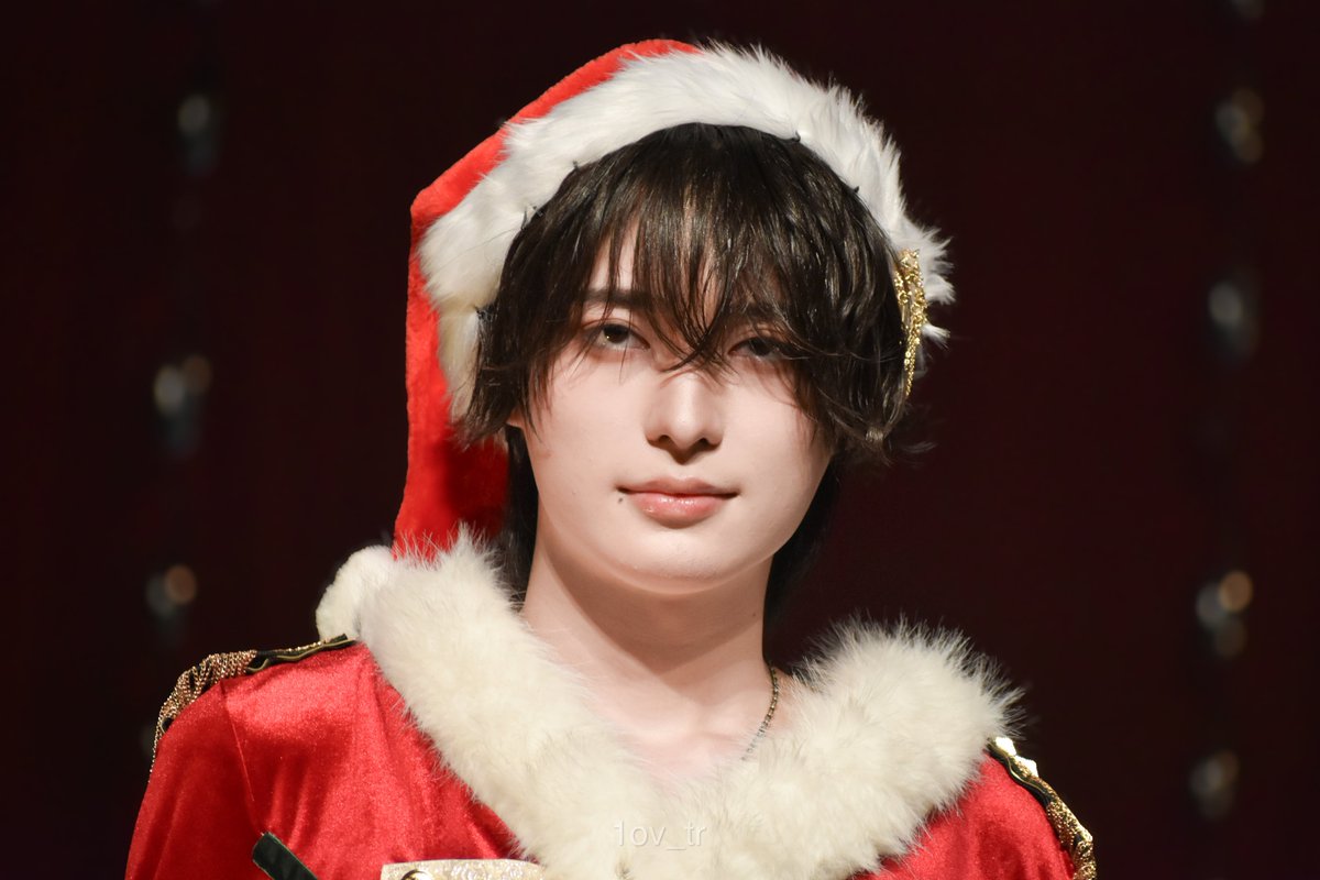 1ov_tr's tweet photo. らぶこん vol.53 クリスマス公演🎅🏼❤️

            たろ  @taro_lvsk 🎁🎄.*

#らぶしっく #r界隈 https://t.co/JZUKQzezMy