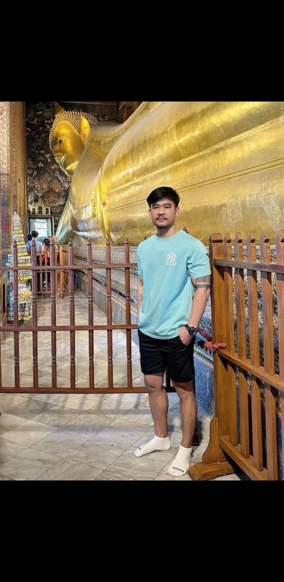 ___dllmp's tweet photo. Buat yg maen bumble hati hati sama orang ini dia scammer, ngakunya nama dia zilvandi. Ngakunya kerja di PT medco energi internasional dan di bumble ngakunya kuliah di universitas krisnadwipayana

Oh iya ini no wa nya +62 896-8245-9430 kalo kalian mau silaturahmi silakan https://t.co/dGQ7wwJX7X