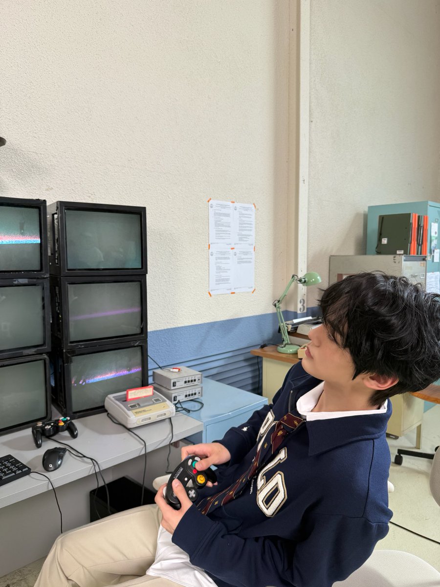 _💌

ぜろずのみなさん！ぎゆびんです！きようはholidayとぼくたち,ZEROBASEONEのdebut 900日きね美です！！
まずおめでとうございます🎊
900日かかんあいおひよげんしつずけてくれてわたしがとてもかんどです
これからもよろしくおねがいもしあげます
わたしももっとがんばります