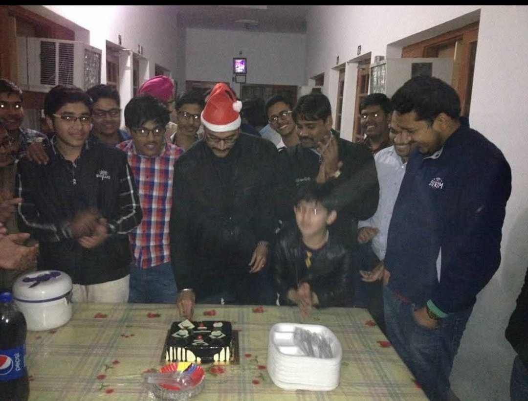 PoisonSir_'s tweet image. My #ChristmasEve with my students in boys hostel 😊
#ChristmasDay 
#Christmas2025 
#marrychristmas 

Spread Love ❤
Say no to #hatred 😡

I am a #Hindu #BRAHMAN and happily celebrated🎉🎊🎁 #Christmas 
#Religion is the name of #love, #Happiness and #Joy . 

#saynotoviolence