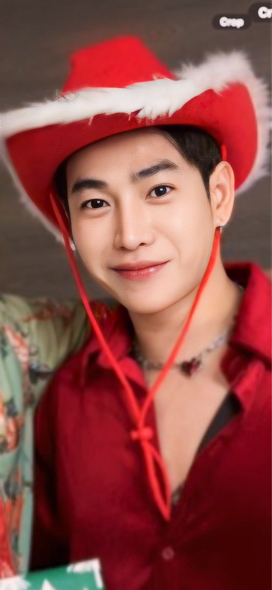 lovepalit4ever's tweet image. ในที่สุด..... ได้เห็นหน้าแล้วววววววว😭😭😭😭😭
คริสต์มาสนี้ มันดีจังว้อยยยยยยยยยยยยย ขอบคุณนะ แซนต้าาาา ❤️💚
#เป๊กผลิตโชค #PeckPalitChokr