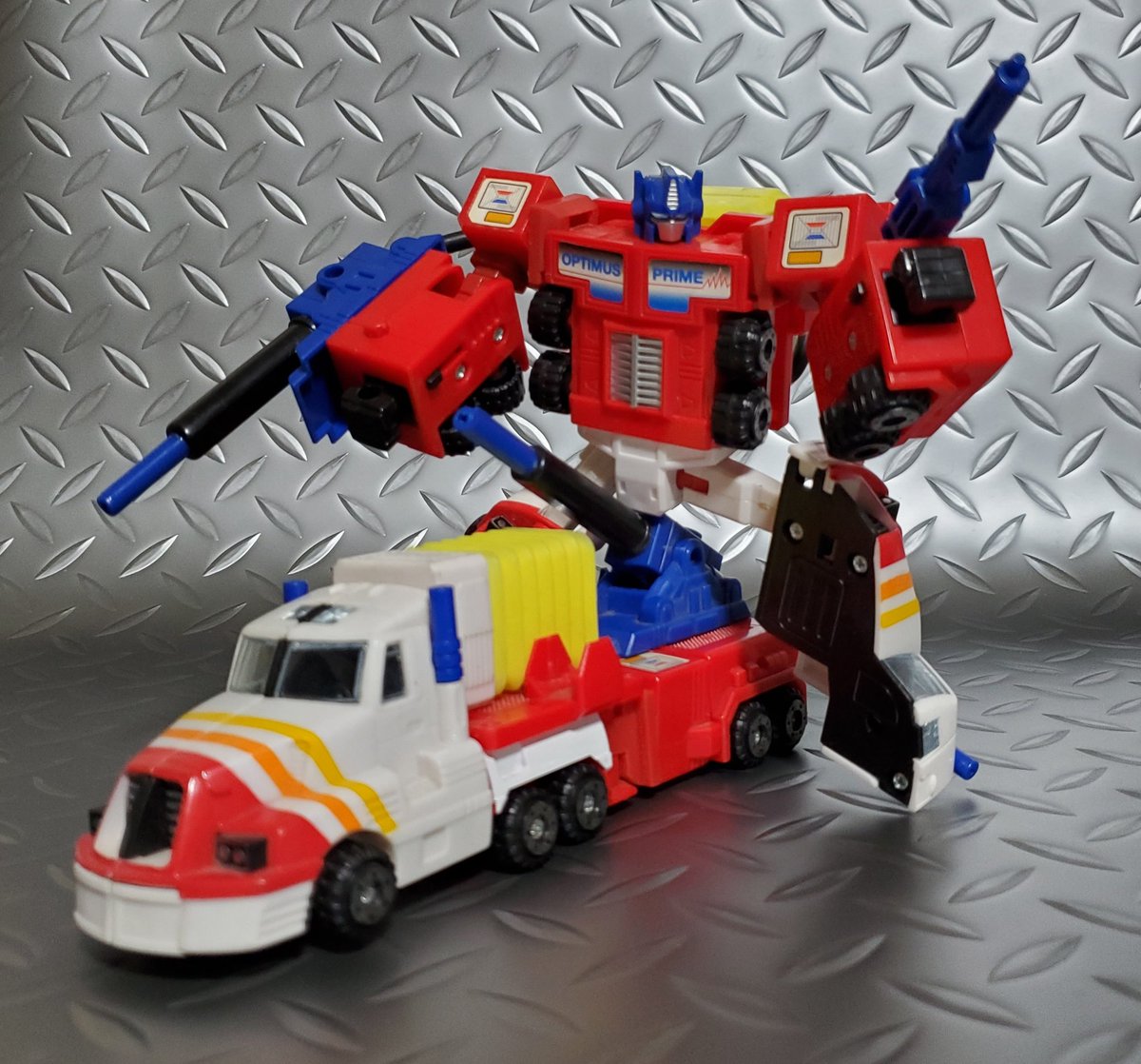 G2サイバトロン総司令官 コンボイ ミサイルトレーラー